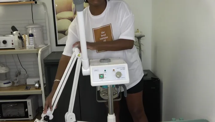 Show how to add herbs to the water reservoir for added benefits (cleansing and hydration).