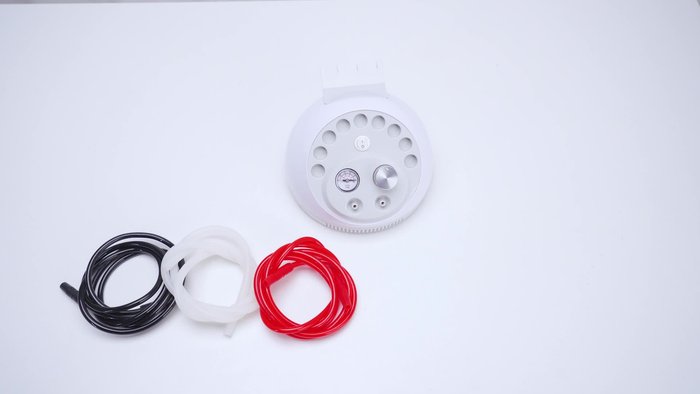 Place three diamond tips and the handle holder on the machine. Ensure the outlet is on the left and the inlet is on the right.