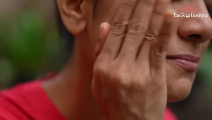 Rub this paste on your skin.