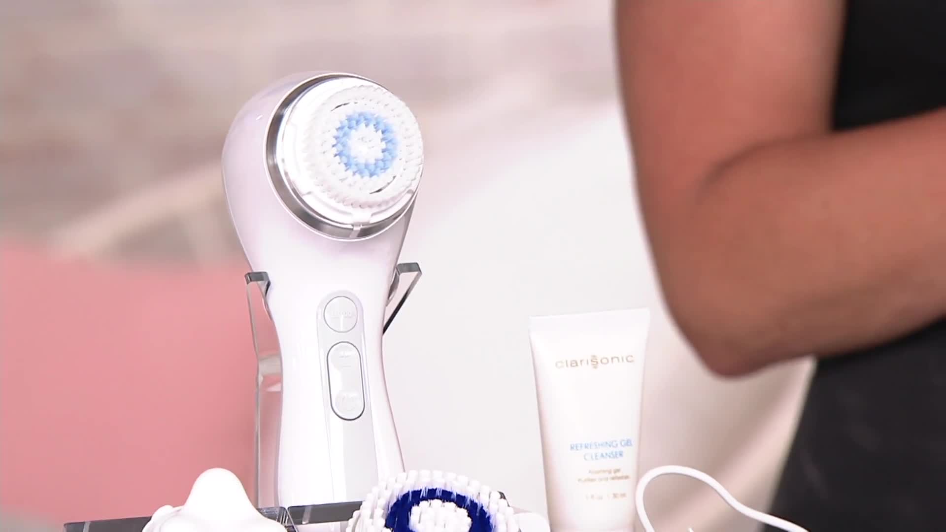 Clarisonic Smart Profile Uplift device in its packaging