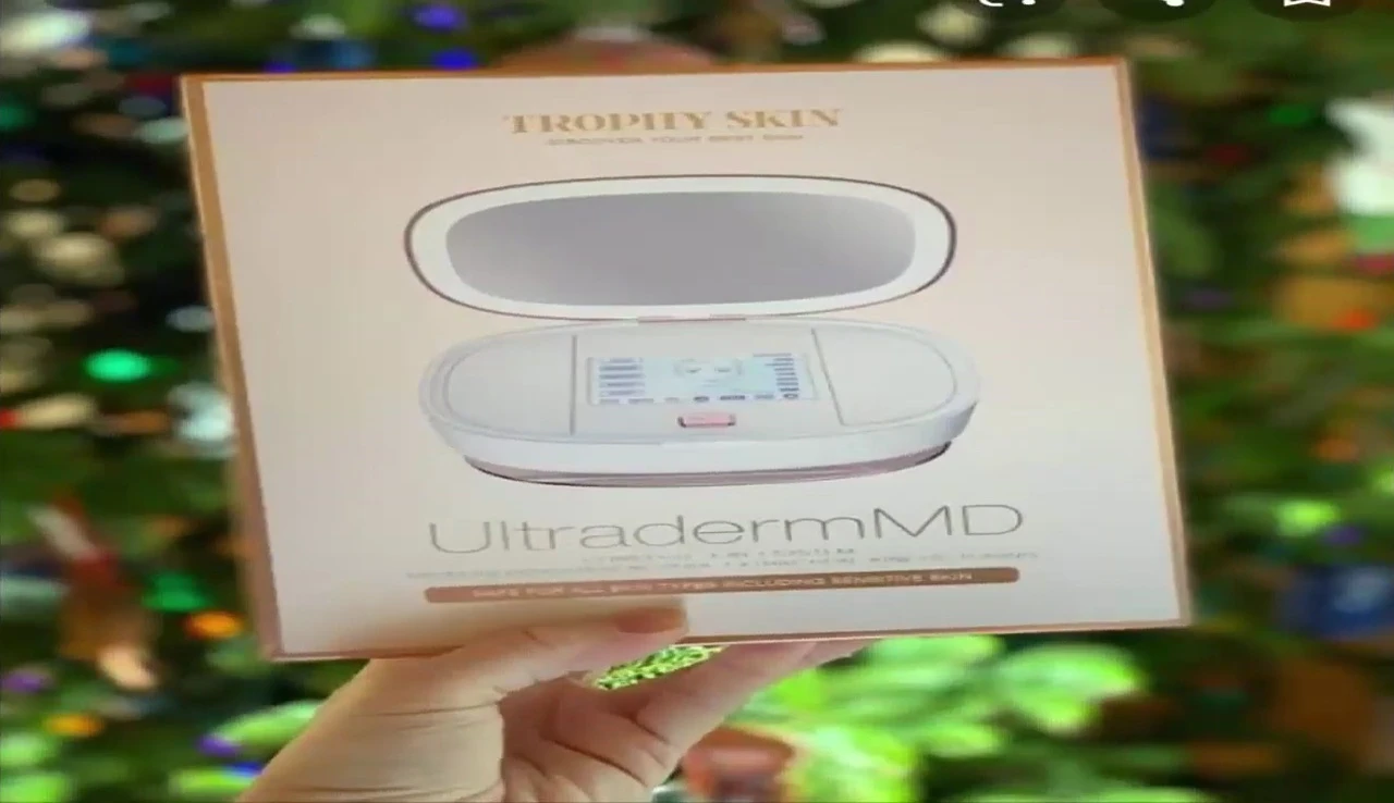 Close up of the Microderm MD device