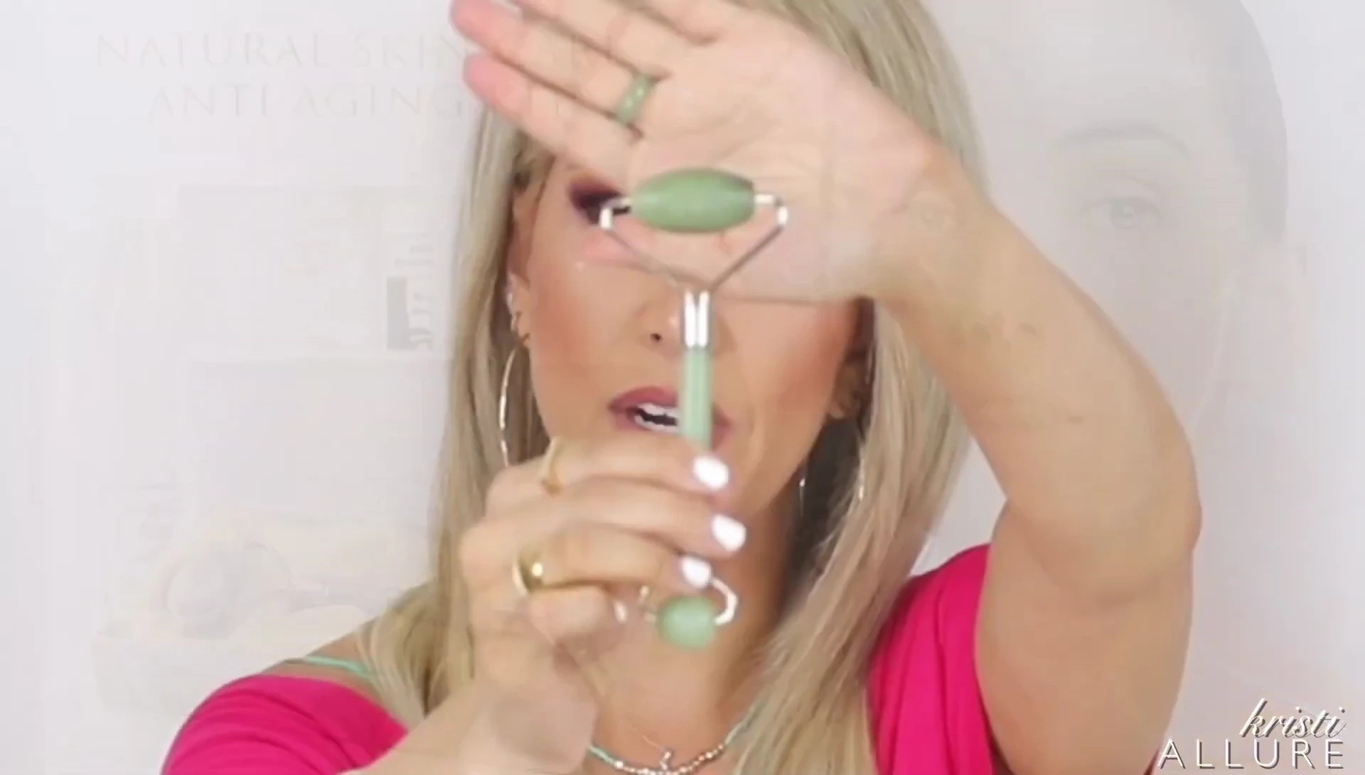 A close-up look at the jade roller itself.