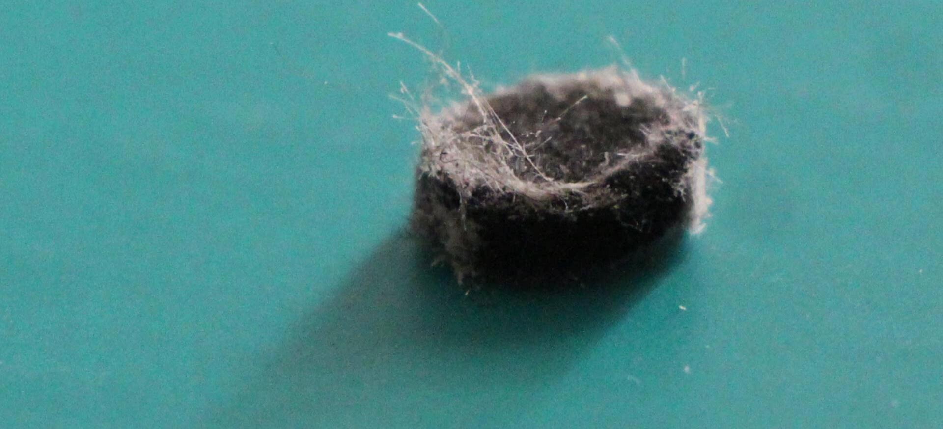 Cleaning the device head