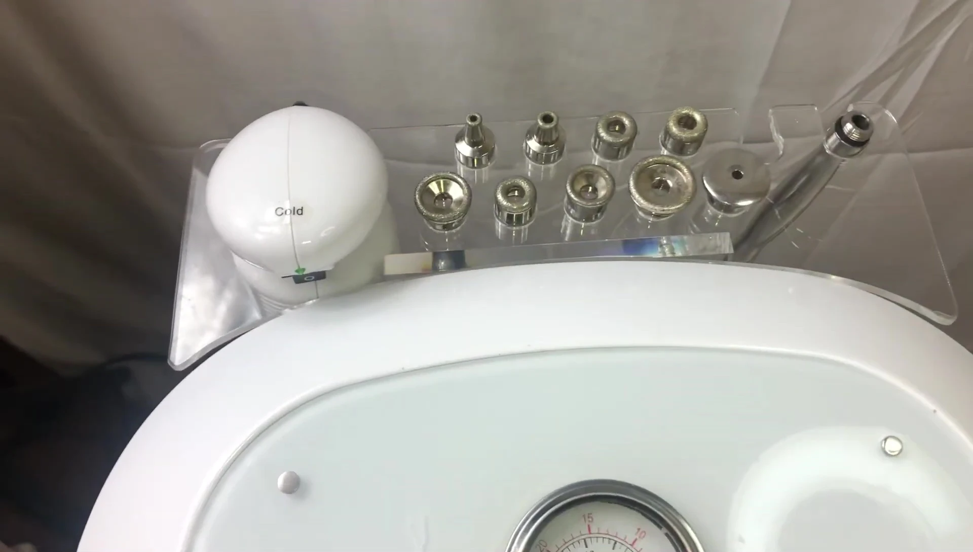 Cryotherapy device.