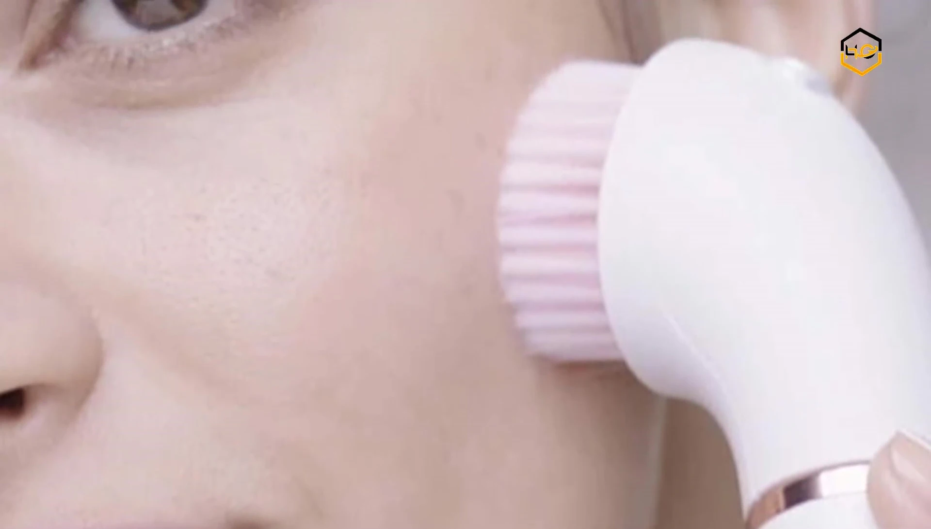 Close-up of exfoliation and massage attachment