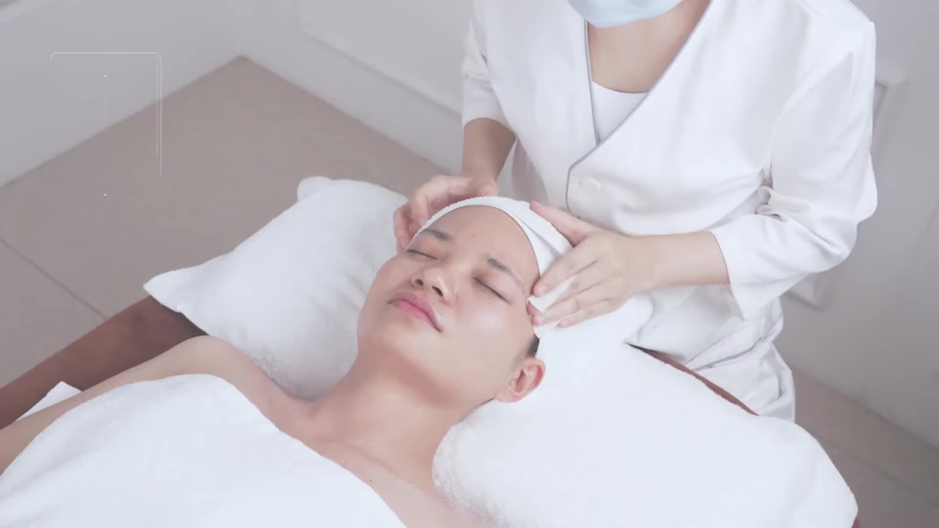 Removing creases on the face